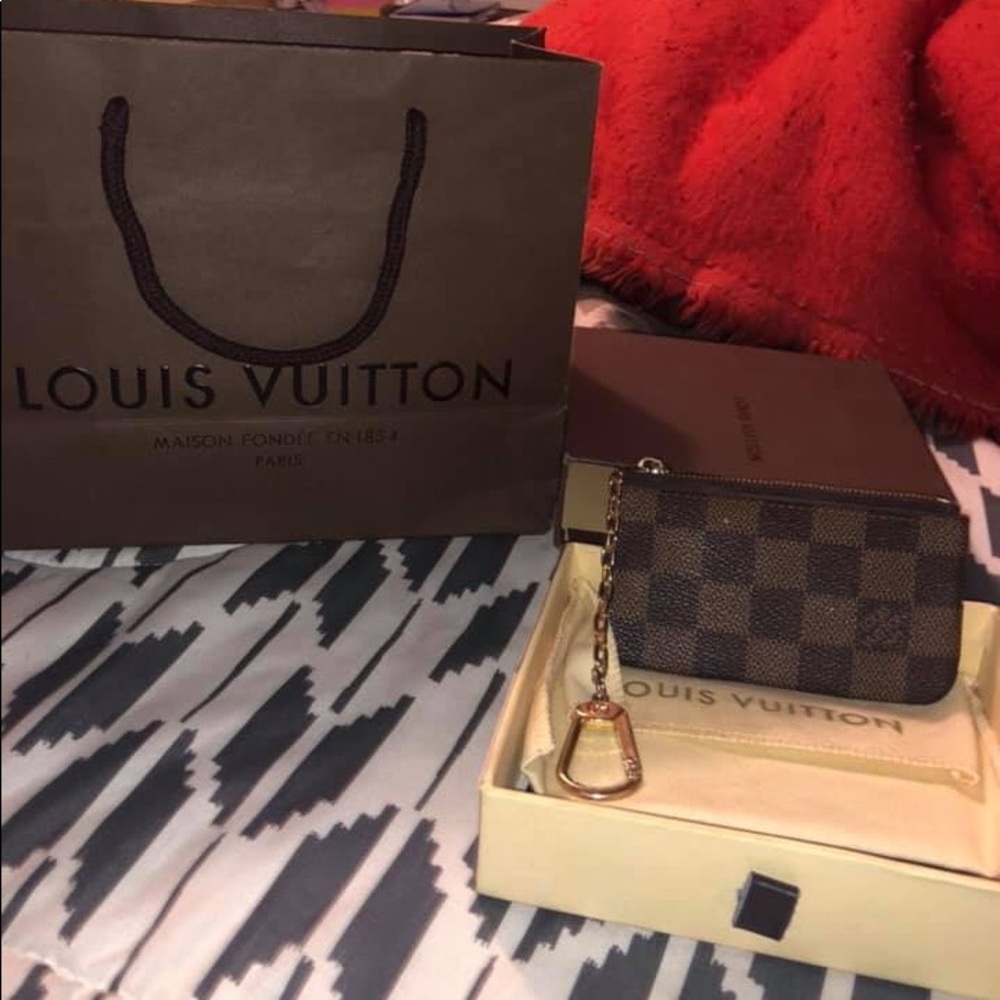 Louis Vuitton clip on wallet